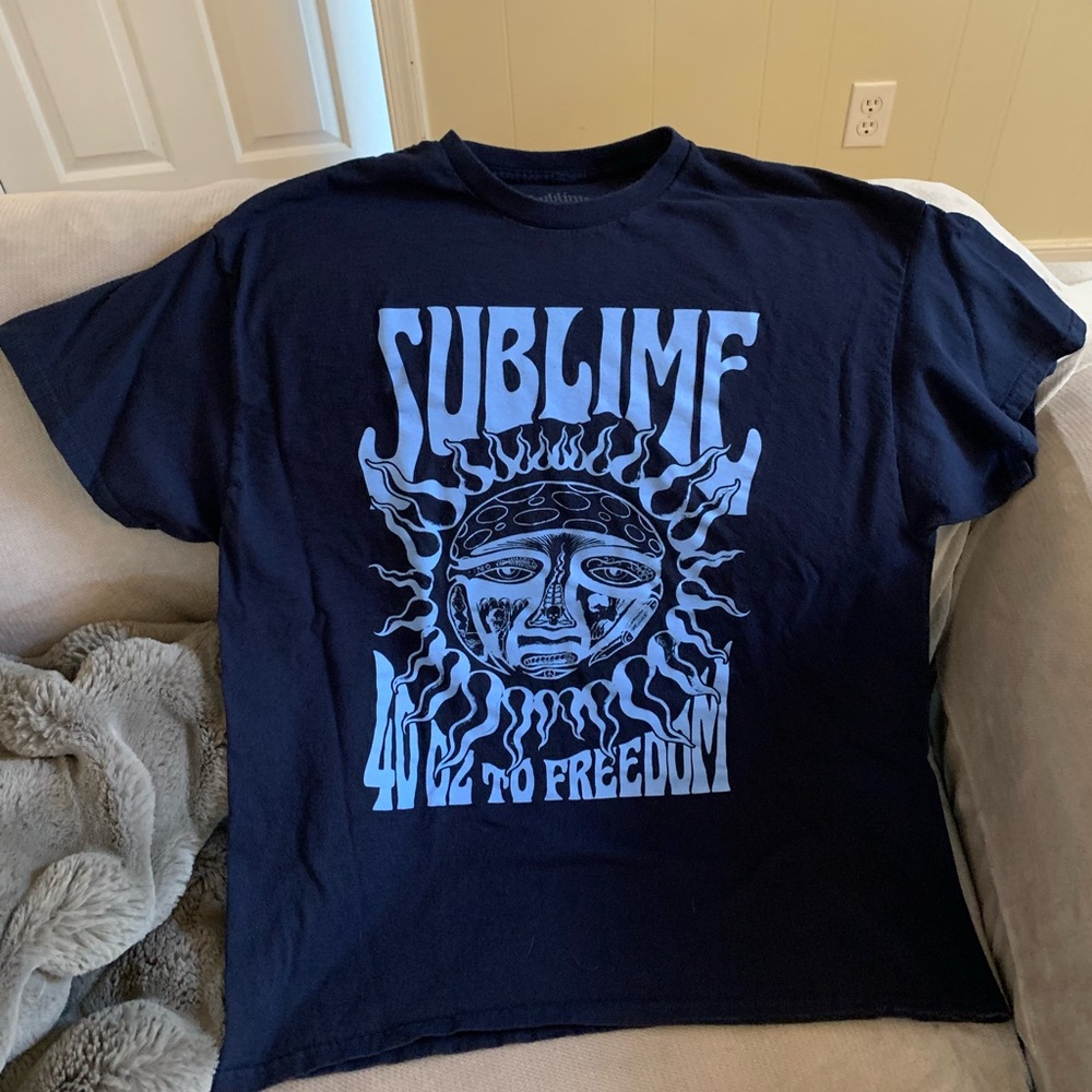 Navy Blue Graphic Tee - Men's Short Sleeve